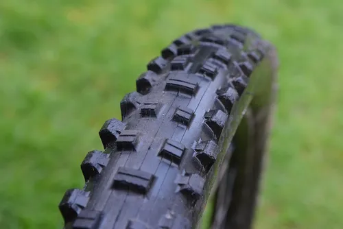 Llanta Coraza Maxxis Shorty Butyl 26 X 2.40 42ª 1unidad