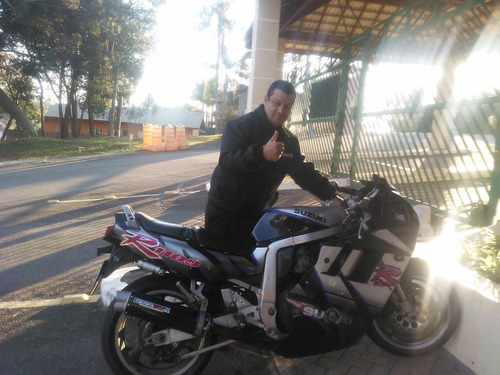 Imagem 4 de 4 de Suzuki Gsxr-1100