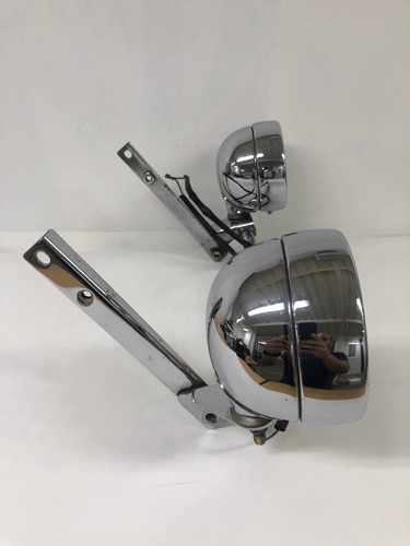 Imagen 3 de 4 de Barra Con Faros Auxiliares Ge Para Harley Davidson Fat Boy