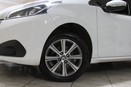 Imagem 15 de 15 de Peugeot 208