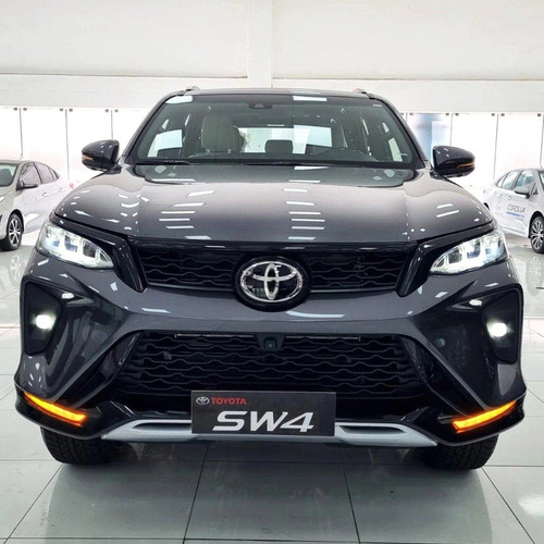 Toyota Hilux SW4 2.8 D-4D TURBO DIESEL DIAMOND 7L 4X4 AUTOMÁTICO