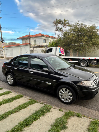 Renault Megane 1.6 Dynamique Hi-flex 4p