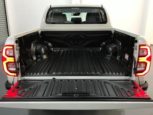Imagen 22 de 22 de Toyota Hilux 2.8 Srx Srv Dx Sr 4x2 4x4 At Mt Amarok V6