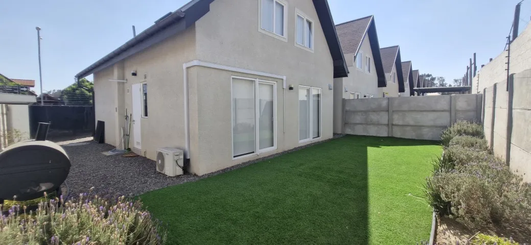 Imagen 4 de 27 de Casa En Peñaflor: 3 Hab, 3 Baños, ¡amplia Y Céntrica!