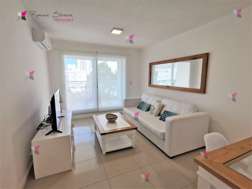 Punta Del Este Zona Aidy Grill- Ref: 9843