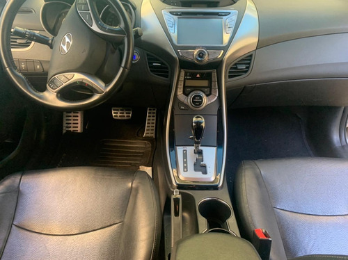 Imagem 14 de 15 de Hyundai Elantra Gls 1.8 - Urgente!!!