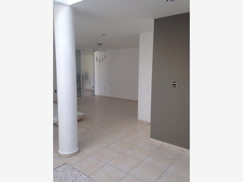 Imagen 2 de 7 de Casa Sola En Renta Toscana