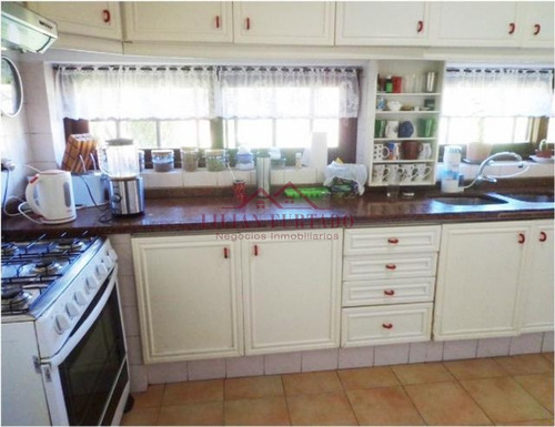 Residencia En Alquiler Anual- Ref: 863