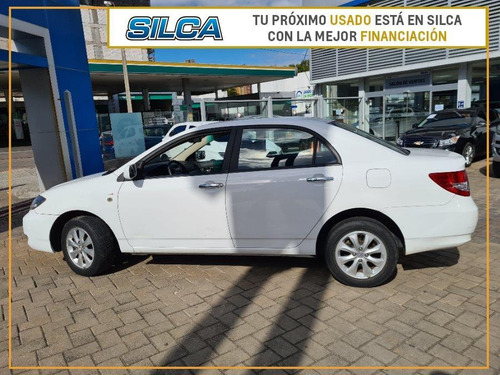 Byd F3 2013 Blanco 4 Puertas
