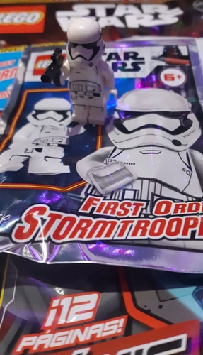 Revista Lego Star Wars Figura Stormtrooper First Order