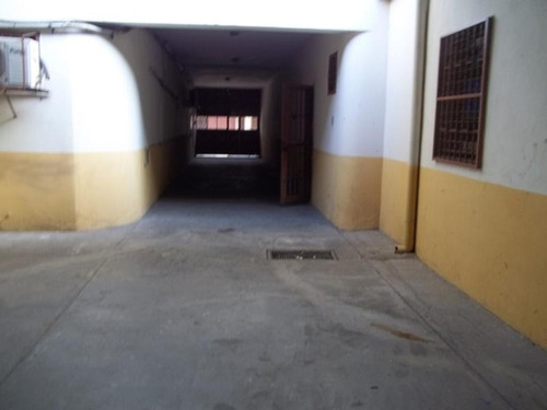 Imagen 11 de 14 de Vendo Práctico Edificio Comercial , Centro De Maracay.