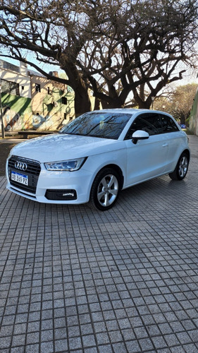 Imagen 6 de 16 de Audi A1 Ambition 1.4 Tfsi Stronic 2017 Marrocchi Exclusivos
