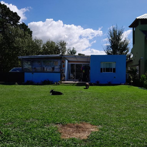 Casa En Venta - 3 Dormitorios 3 Baños - 677mts2 - Mar Chiquita