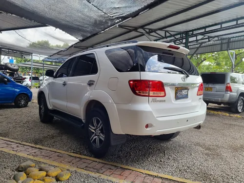 Toyota Fortuner 4.0 Sr5