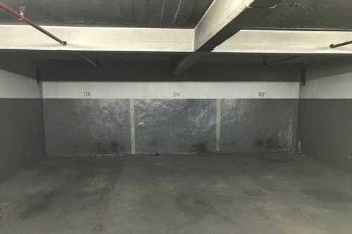Imagen 2 de 6 de Cochera Estacionamiento Garage Fija Venta Microcentro Centro San Nicolas