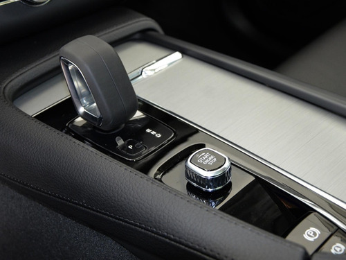 Imagen 9 de 14 de Xc90 B6 Momentum