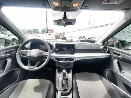 Seat Arona 1.6 Reference