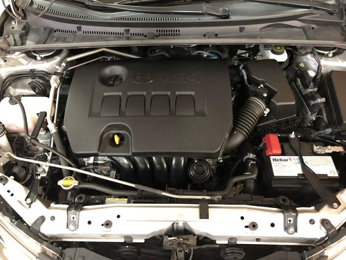Toyota Corolla 1.8 Xei Pack Mt Modelo 2016 Color Gris Plata