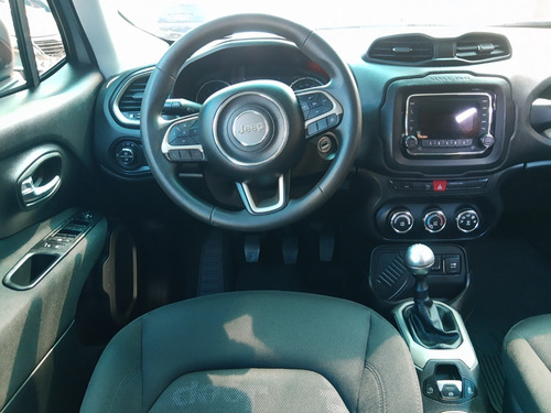 Imagem 10 de 11 de Renegade Sport 1.8 (flex)