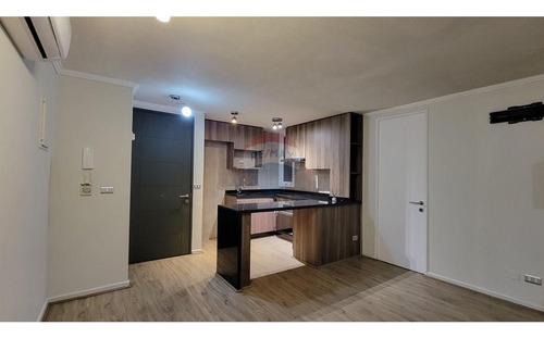 Macul: 1d+1b En Condominio Con Piscina Y Gym