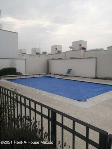 Imagen 11 de 12 de Casa Amueblada De 2 Niveles, En El Mirador. Renta