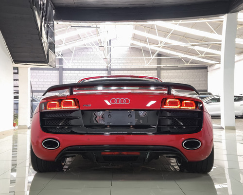 Audi R8 5.2l V10 Quattro R-tronic At