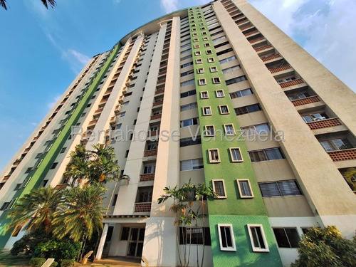 Julio Latouche 25-19724 Apartamento En Venta Los Mangos Valencia, Amplitud Y Comodidad, Calle Cerrada Julio Latouccon Vigilancia 24h, Vista Panoramica Hermosa Terraza, Pozo De Agua Y Planta Electrica.