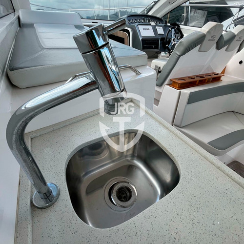 Lancha Evolve 360 Ht (oportunidade Com Gourmet E Plataforma)