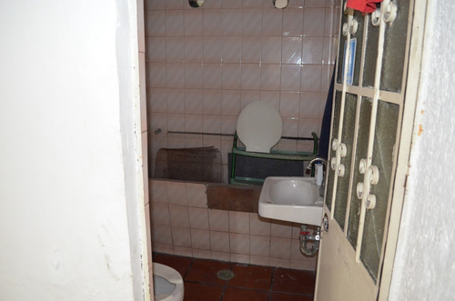 Vende O Renta De Bodega Con Departamento Y Oficina15,000.00