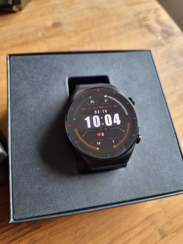 Imagen 6 de 7 de Xiaomi Watch S1 1.43" caja de acero inoxidable negra, malla negra de cuero