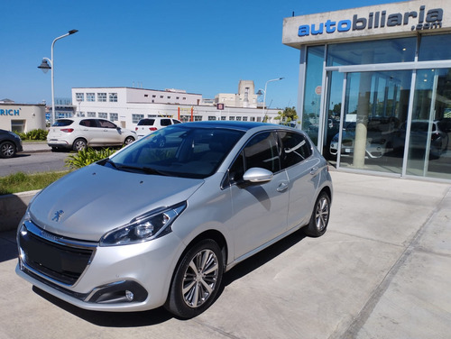 Peugeot 208 FELINE 1.6