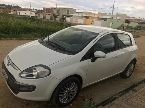 Imagem 2 de 6 de Fiat Punto 2013 1.6 16v Essence Flex 5p
