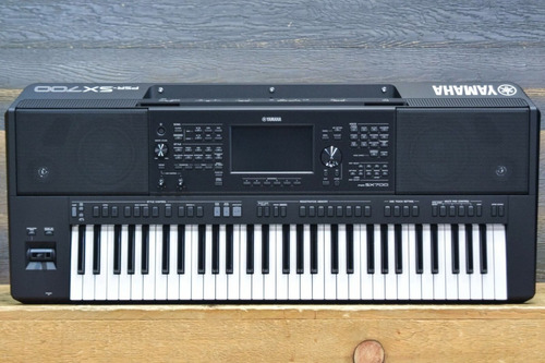 Imagen 1 de 3 de Yamaha Psr-sx700 Digital Workstation 61-key Keybaord