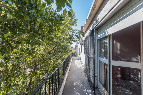 Imagen 5 de 24 de Depto 3 1/2 Ambientes · Terraza · 3er Piso Por Escalera - 135m2, Villa Luro