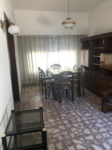 Imagen 7 de 30 de Chalet Clasico Con Local - Castelar Sur - Proximo A Estacion Castelar Y Moron - Venta