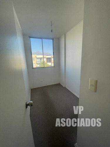 Venta Depto 3d-1b Y Box En Tercer Piso, Puente Alto.