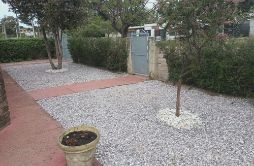Muy Buena Casa Para Entrar A Vivir Excelente Ubicación.
