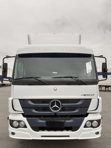 Imagem 2 de 11 de Mercedes Benz - Atego 2426