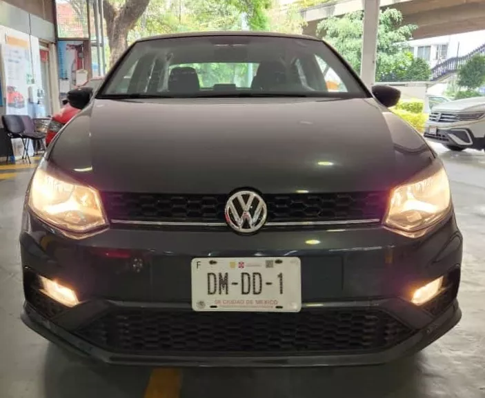 Volkswagen Vento 1.6 Highline At