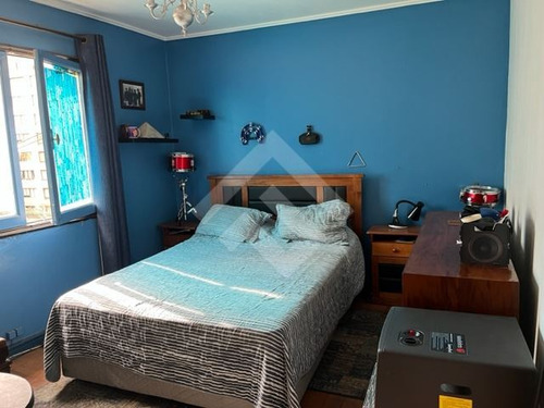 Departamento En Venta De 4 Dorm., 2 Baños En Ñuñoa