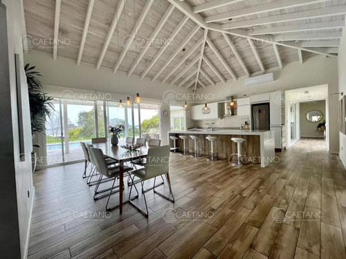 Venta De Casa De 4 Dormitorios En Laguna Del Sauce, Exclusivo Barrio Privado