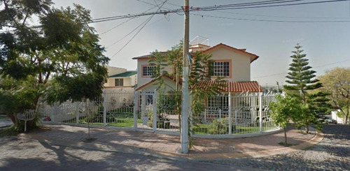 Maravilloso Remate Bancario, Hermoa Casa A La Venta En Queretaro. No Creditos