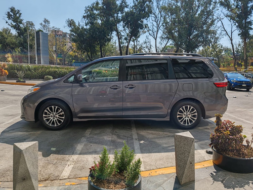 Toyota Sienna 3.5 Xle At