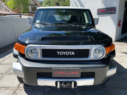 Imagen 2 de 15 de Toyota Fj Cruiser 2012 4x4 Automático Full