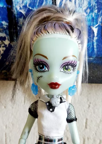 Boneca Monster High Choque Eletrizante Frankie Stein Mattel em