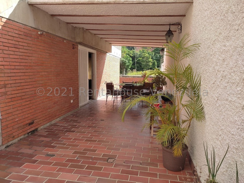 Casa En Venta, Urb. Los Naranjos Del Cafetal