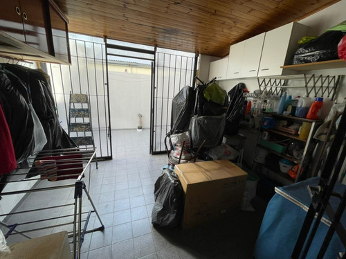 Imagen 12 de 14 de Venta -dpto Tipo Casa Con Cochera Y Patio - Lanús