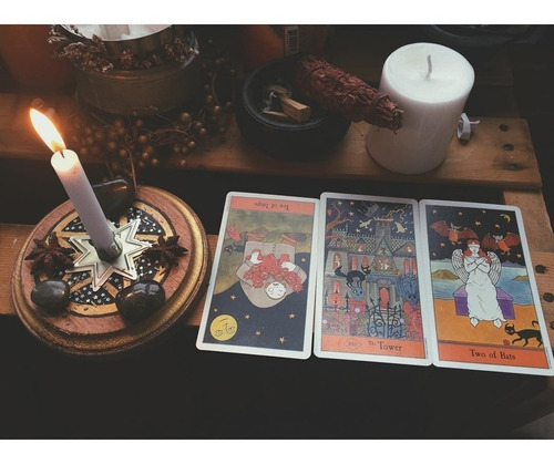 Imagem 3 de 5 de The Halloween Tarot Em Latinha- Oficial Usgames Brasil