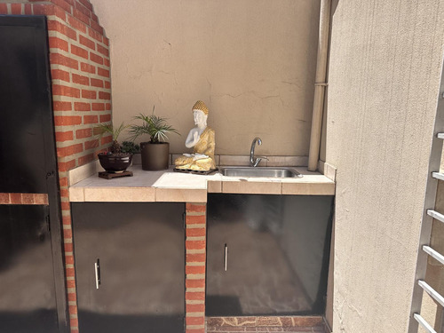 Venta De Casa En Ph 3 Ambientes En Morón Con Cochera Cubierta - Apto Crédito Hipotecario