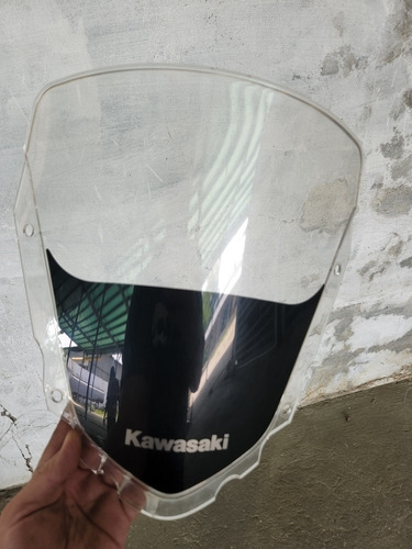 Imagen 2 de 2 de Visera Parabrisas Original Klr